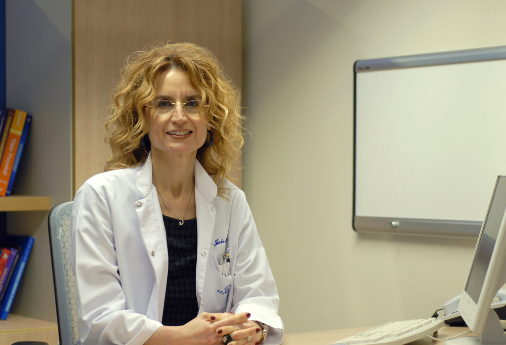 Dr. Jale Aydınlı