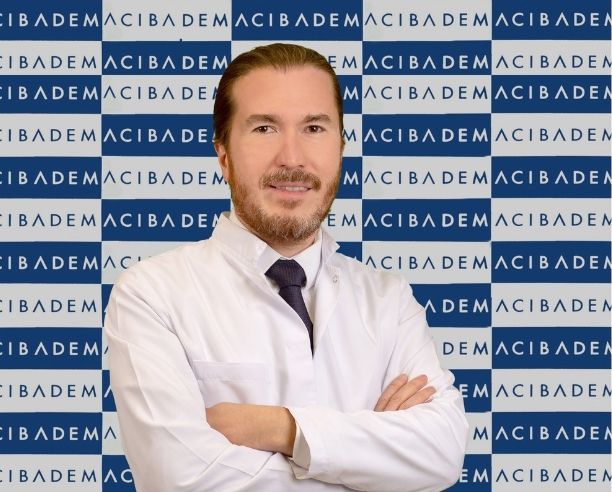 Profesör Doktor Emrah Altıparmak